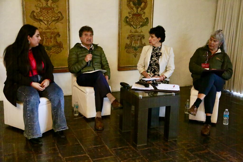 Michoacán expone la Nueva Escuela Mexicana ante 12 mil escuelas del mundo