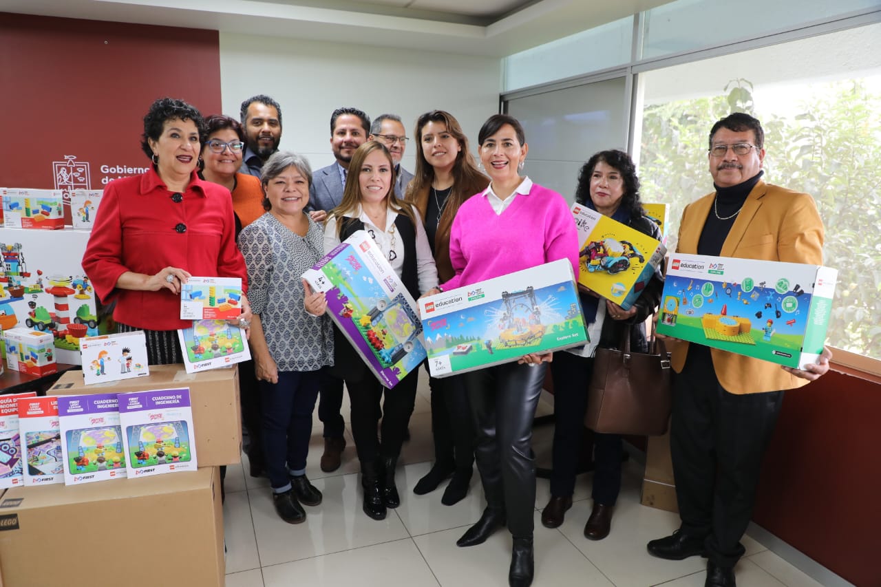 Estudiantes de Michoacán aprenderán robótica jugando con legos