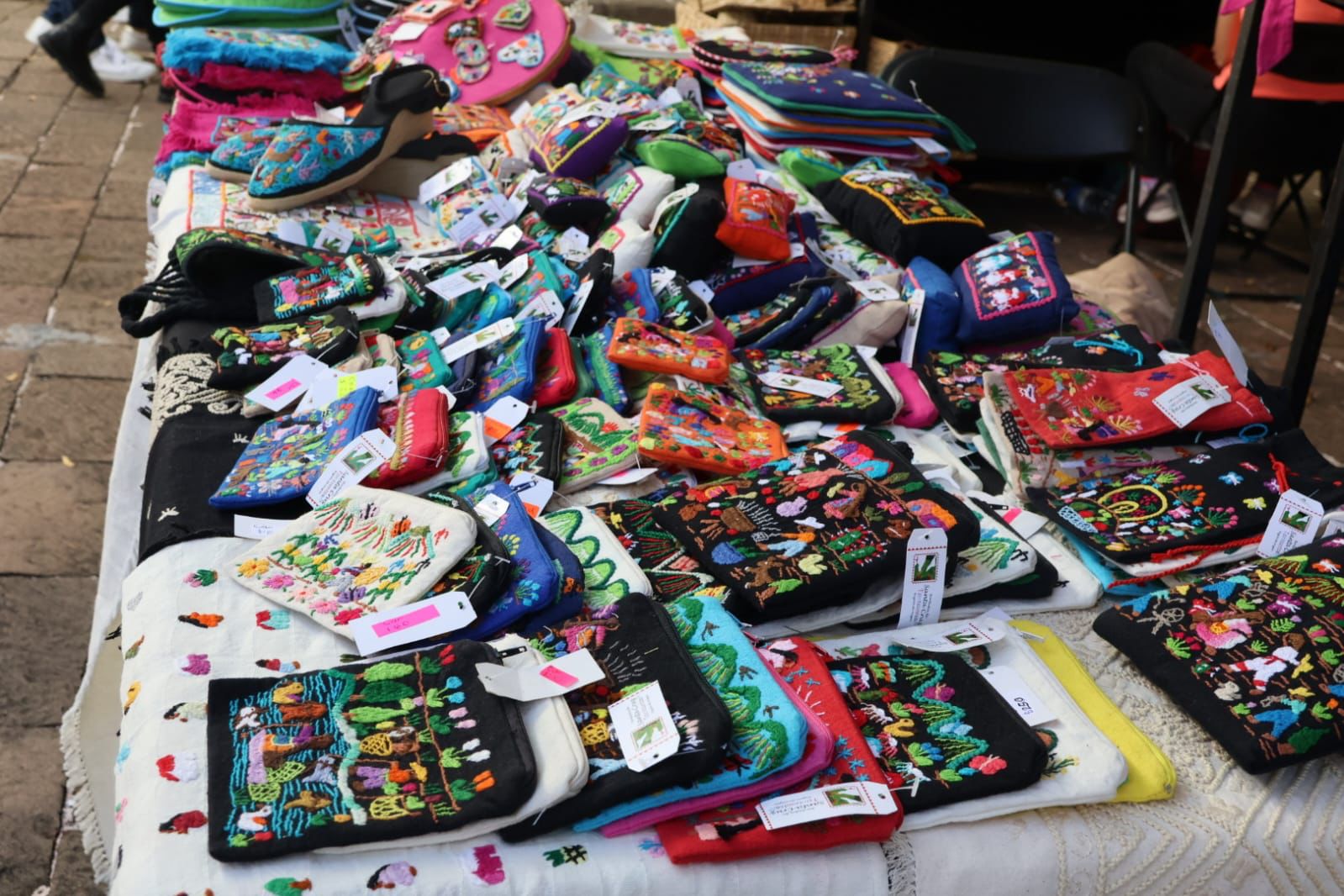 Conoce como proteger artesanías por derecho de autor con este taller del IAM